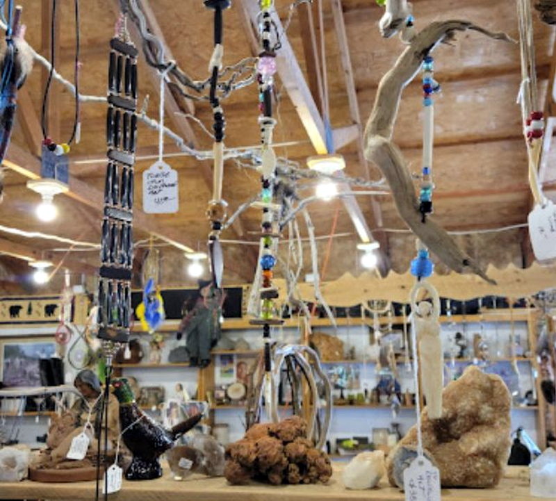 The Historic Totem Village (Chippewa Totem Village) - From Web Listing (newer photo)